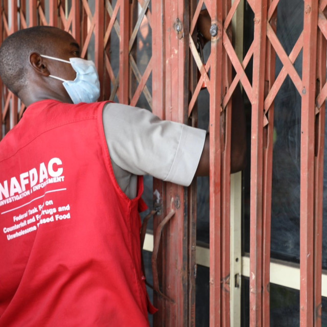 picture of NAFDAC official performing his duty