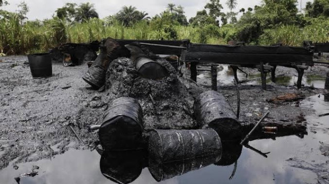 Illegal refinery used to illustrate story