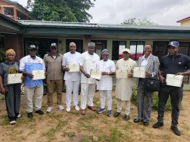 LASIEC presented Certificates of Return