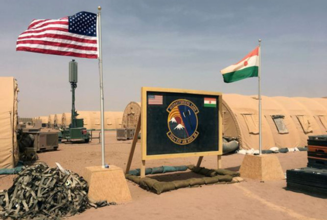 America and Niger Flag